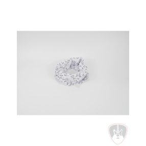 Fehér, fekete kottamintás körsál